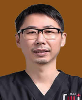 泉州维乐口腔门诊部 谢燕峰