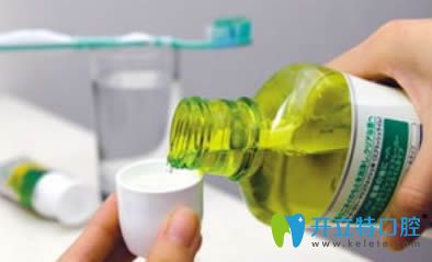 漱口水的使用方法和步骤 漱口水的使用方法和步骤