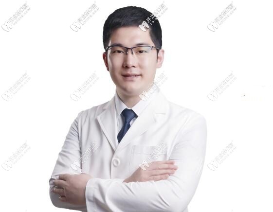 宁波牙博士口腔医院张岩